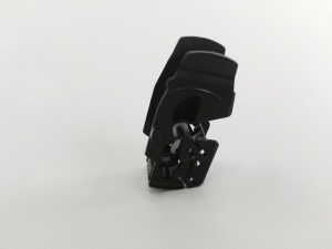 雨刮配件注塑模具廠，五金配件注塑廠，雨刮器生產(chǎn)廠家